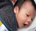 Baby Iori Menguap