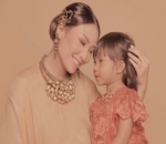 Ayu Dewi dan Putri Pertamanya