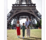 Keluarga Dwi Sasono di Menara Eiffel