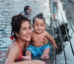 Berenang Bersama Ibu