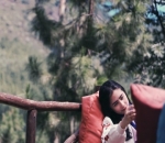 Prilly Latuconsina Menikmati The Lodge Maribaya