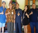  Bersama Pejabat Bali