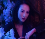 Julie Estelle Kece Abis dalam Setelan Hitam