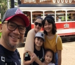 Keluarga Mona Ratuliu di Hongkong