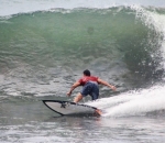 Hamish Daud Hobi Surfing