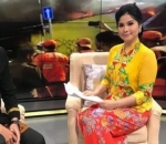 Annisa Pohan Usung Tampilan Sederhana dengan Kebaya Kuning