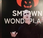 Key Menghadirkan Standee Voldemort Sebagai Perwakilan Dirinya