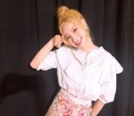 Dahyun Twice Cantik dengan Rambut Blonde