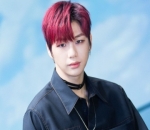 Kang Daniel Manis Sekaligus Seksi dengan Rambut Merah