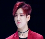 Bambam GOT7 Tampak Dewasa dengan Rambut Merah