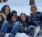 Keluarga Uya Kuya Main Salju di USA