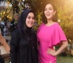 Syahrini dan Aisyahrani Dikira Kembar Juga