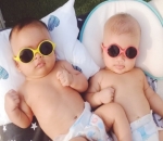 Putra dan Putri Kembar Syahnaz Sadiqah Berjemur dengan Kacamata Kece