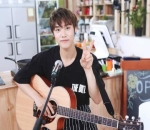 Jacob The Boyz Kerap Nyanyi Sambil Main Gitar