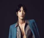 Jung Yong Hwa CN Blue Dikabarkan Rela Pinjam Uang Demi Miliki Gedung