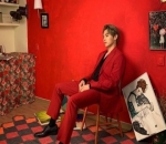 Outfit Merah Sangat Cocok Untuk Park Eun Seok