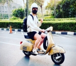 Hobi Naik Vespa