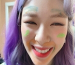 Mempunyai <i>Eye Smile</i> Yang Manis