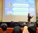 Jadi Pembicara di Seminar