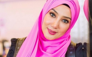 Erra Fazira Sang Ratu Kecantikan Berikut Fakta Janda Engku Emran Calon Suami Laudya Cynthia Bella