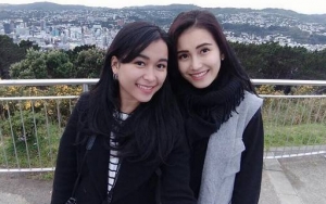 Foto ayu ting ting waktu muda