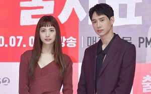 Tak Biasa Nana Dan Park Sung Hoon Berani Tampil Mesra Di Jumpa
