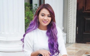 Cincin Aurel Hermansyah Dari Atta - Perjalanan Cinta Aurel ...