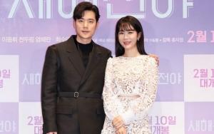 Sama Sama Bercerai Yoo In Na Kim Kang Woo Saling Cari Cinta Sejati Di New Year Blues