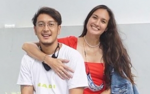 Beda Agama Begini Cara Unik Nadine Chandrawinata Semangati Dimas Anggara Berpuasa