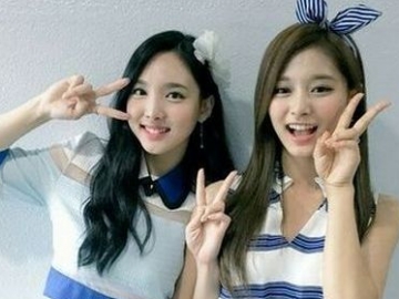 Aegyo Tzuyu Kelewat Batas, Nayeon Twice Ingin Muntah?