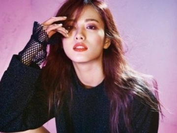 Super Cantik, Nana Jadi Sosok Misterius di Pemotretan 'High Cut'