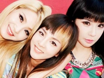 Masih Kompak, CL dan Park Bom Beri Dukungan untuk Debut Film Korea Sandara Park
