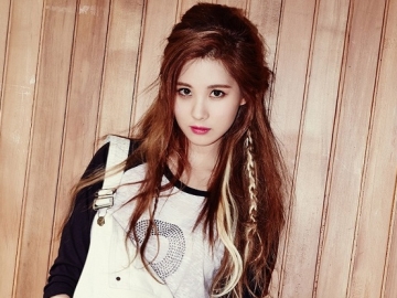 Bikin Lelucon April Mop, Seohyun Girls' Generation Malah Banjir Pujian