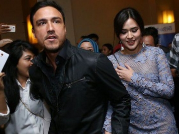 Karena Foto Ini, Hamish Daud dan Raisa Diminta Cepat Nikah