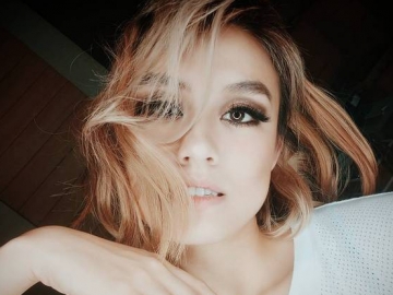 Agnez Mo dan Kekasih Super Mesra di Foto Ini, Netizen : Kok Kayak Bukan Agnez?