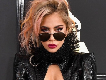 Gantikan Beyonce di Coachella 2017, Lady Gaga Kenalkan 'The Cure'
