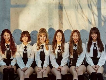 Manajer Baru G-Friend Suka Pegang-Pegang Member, Netter: Apa Masalahnya? 