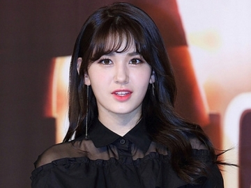 Jeon Somi Tidak Bakal Debut Dalam Waktu Dekat, Kenapa?