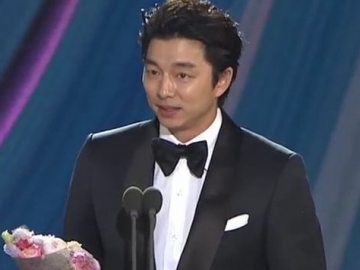 Buat Pengakuan Ini, Gong Yoo Berurai Air Mata di Baeksang Arts Awards ke-53