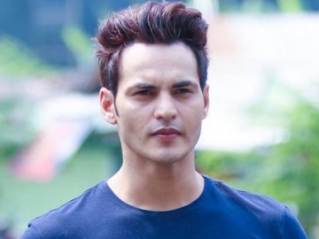 Ini Identitas Wanita Indonesia yang Dinikahi Ravi Bhatia