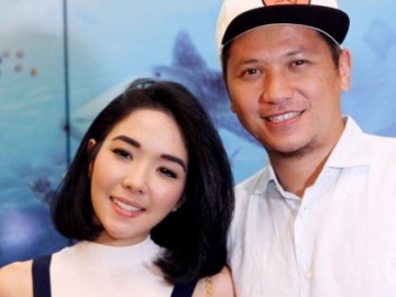 Foto Mesra Bareng Suami, Gisella Anastasia Disebut Mirip Awkarin