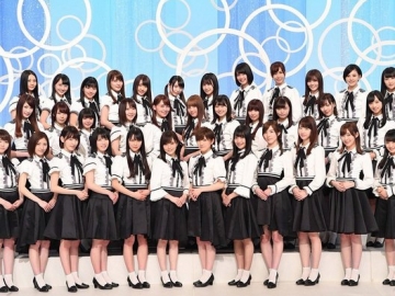 Tampil Ala Paduan Suara, AKB48 Luncurkan PV 'Negaigoto no Mochigusare'