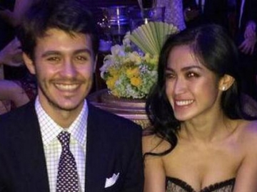 Jessica Iskandar Curahkan Isi Hati Untuk Mantan Suami di Buku Baru