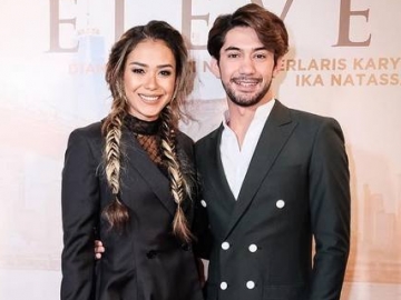 Reza Rahadian Blak-Blakan Soal Adegan Cium Bibir di 'Critical Eleven'