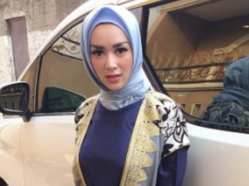 Tiara Dewi Terus Pakai Hijab, Netizen: Edisi Ramadhan
