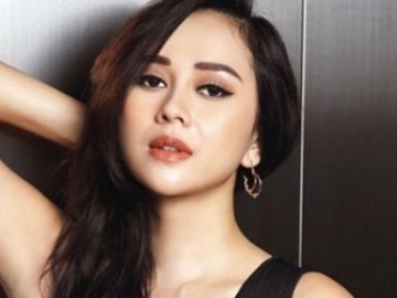 FOTO: Liburan ke Bali Bareng Pria Ini, Pacar Baru Aura Kasih?