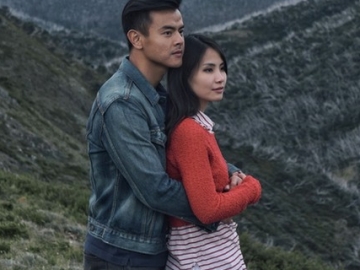 FOTO: Romantisme Ala Dion Wiyoko dan Calon Istri Saat Pre-Wedding di Jepang