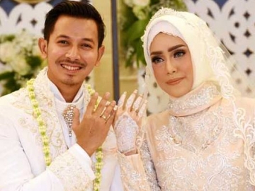 FOTO : Elegannya Seleb Indo Tamu Pernikahan Fairuz A. Rafiq dan Sonny Septian