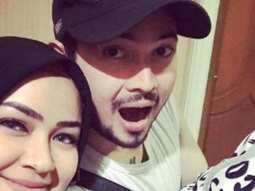 FOTO : Gelar Aqiqah Bertema Pantai, Ini Harapan Donny Michael-Aryani Fitriana ke Anak Pertama