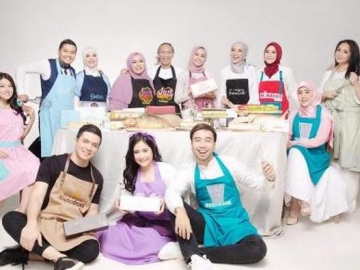 FOTO : Semakin Menjamur, Ternyata Bisnis Oleh-Oleh Kekinian Digagas Oleh Satu Manajemen Artis